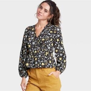 Universal Thread Womens Top Blouse Wrap Black & Yellow Floral Wrap XL